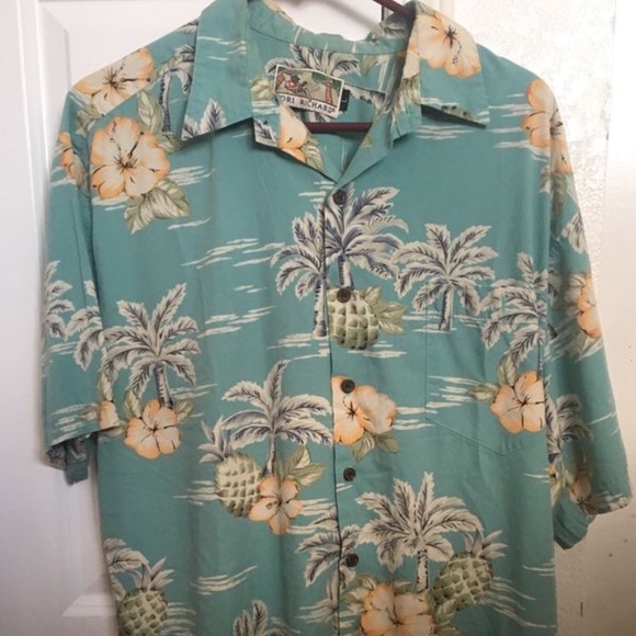 Floral top - Picture 2 of 2